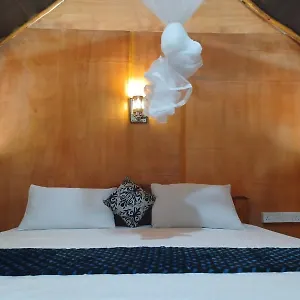  Homestay Pidurangala View Treehouse
